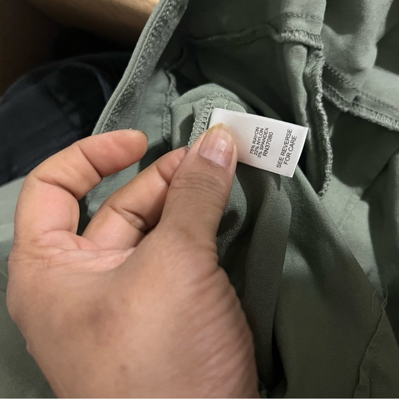 Capris in a Large size - Picture 15 of 15